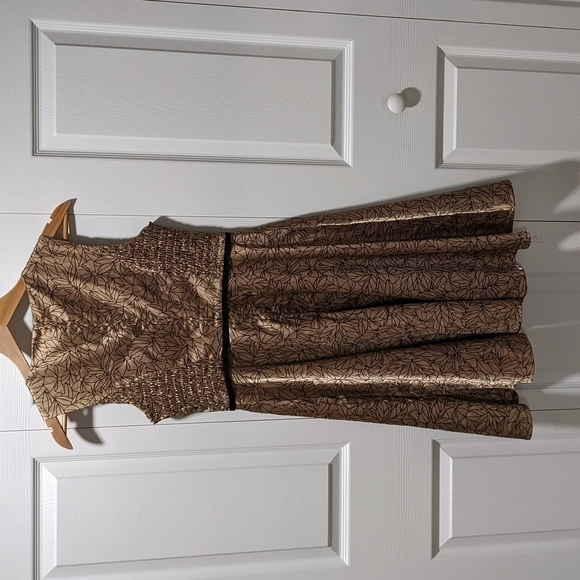 Ruby Belle Dress - Picture 4 of 4